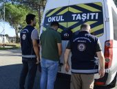 OKUL TAŞITINDAN 15 KAÇAK GÖÇMEN