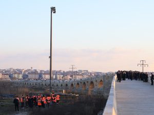 BAKAN URALOĞLU UZUNKÖPRÜ’DE SÜREN RESTORASYON ÇALIŞMALARINI İNCELEDİ